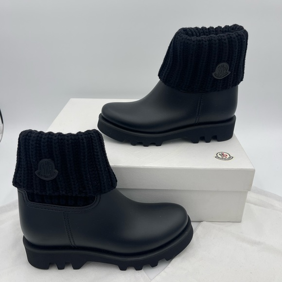 moncler inaya boots